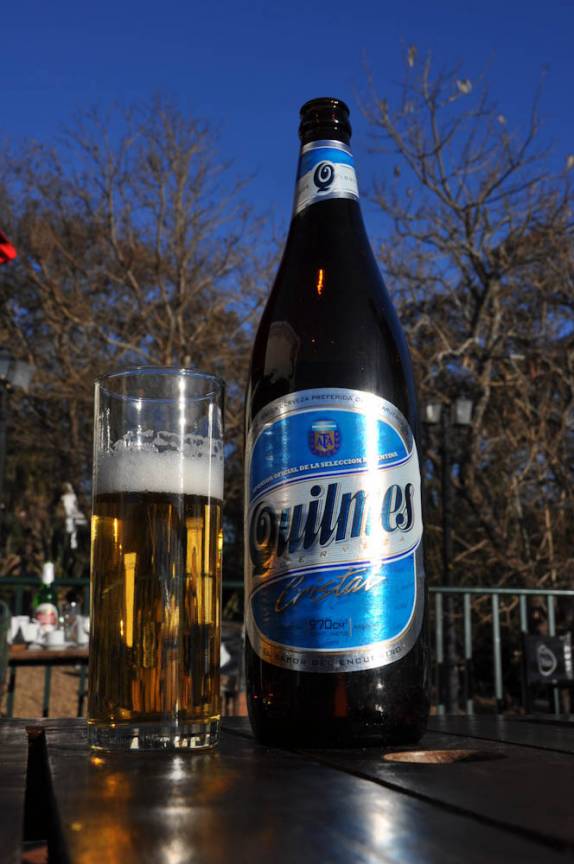A famosa e deliciosa cerveja Quilmes, em Salta - Argentina